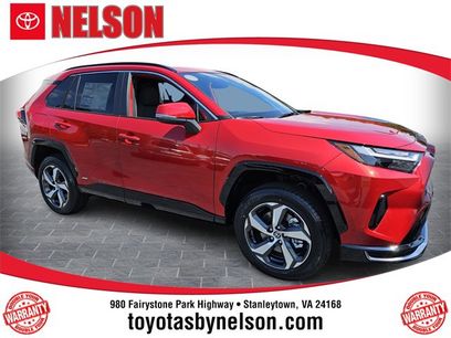 New 2025 Toyota RAV4 SE w/ Weather & Moonroof Package