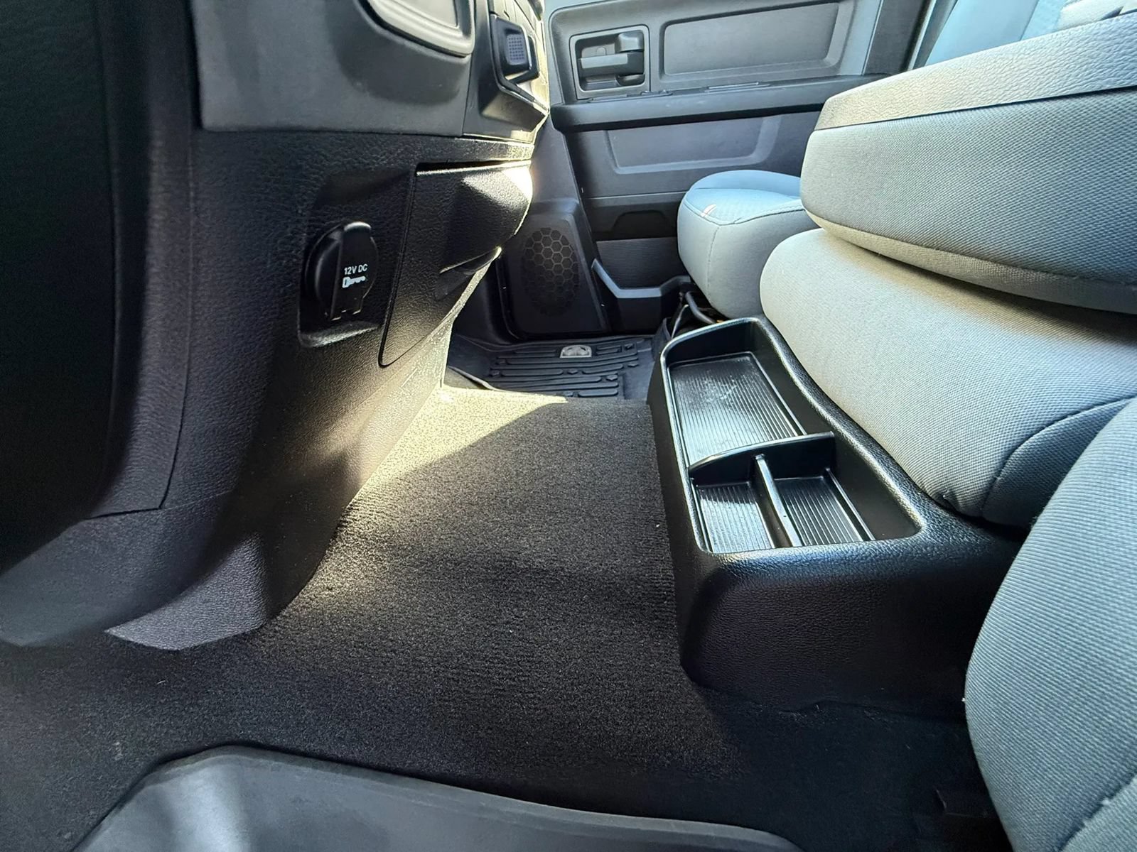 Used 2018 RAM 3500 Tradesman w/ Chrome Appearance Group AWD/4WD image 31