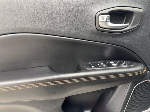 Used 2019 Jeep Compass Limited AWD/4WD image 35