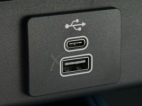 New 2025 Ford Maverick XLT w/ XLT Luxury Package image 43