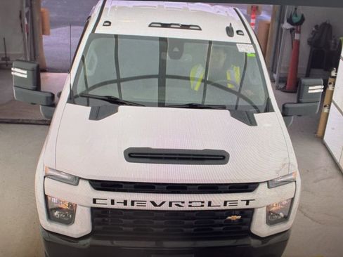 Used 2023 Chevrolet Silverado 2500 Custom w/ Custom Convenience Package image 2