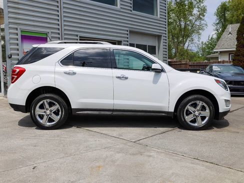 Used 2016 Chevrolet Equinox LT w/ Convenience Package AWD/4WD image 2