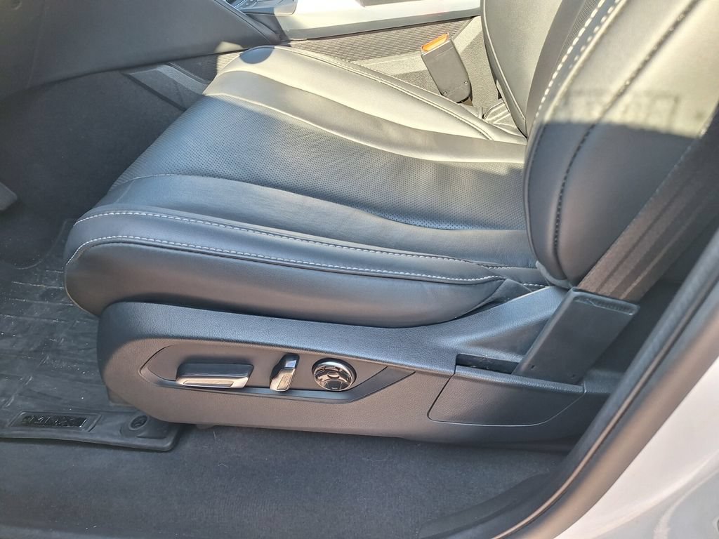 Certified 2024 Acura MDX w/ Technology Package FWD image 33