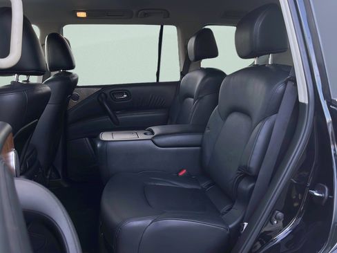 Used 2021 Nissan Armada SL w/ Captain's Chairs Package AWD/4WD image 24