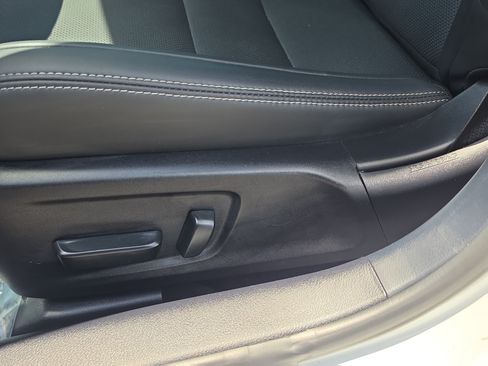 Used 2025 Lexus IS 350 F Sport RWD image 20