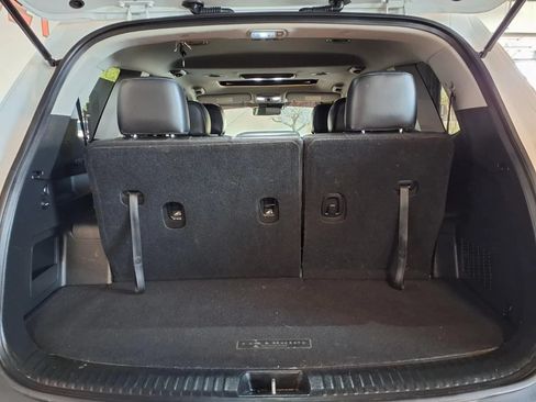 Used 2021 Kia Telluride S FWD image 6
