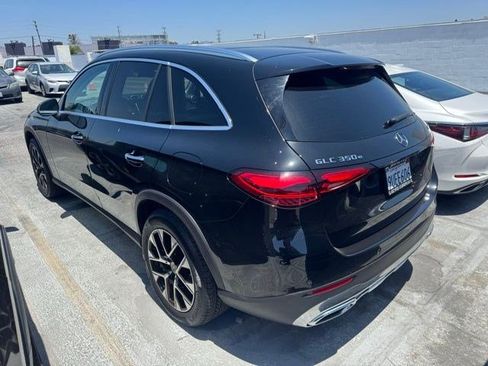 Used 2025 Mercedes-Benz GLC 350e 4MATIC image 5