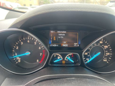 Used 2019 Ford Escape SE image 17