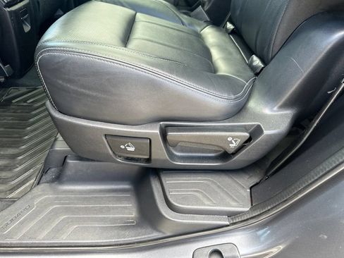 Used 2021 Subaru Ascent Touring AWD/4WD image 18