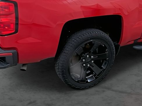Used 2017 Chevrolet Silverado 1500 LT image 12