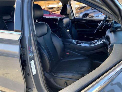 Used 2023 Hyundai Santa Fe SEL Premium image 9