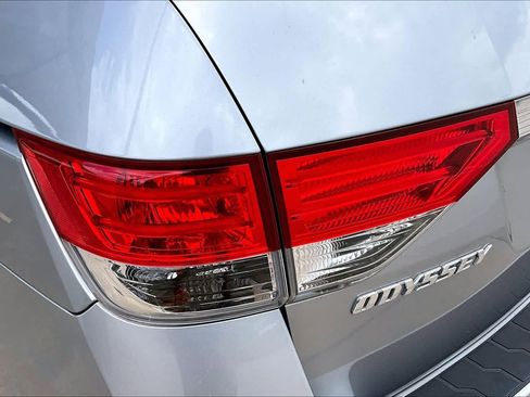 Used 2016 Honda Odyssey EX-L image 28