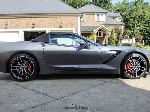 Used 2016 Chevrolet Corvette Stingray Convertible w/ 2LT Preferred Equipment Group RWD image 17