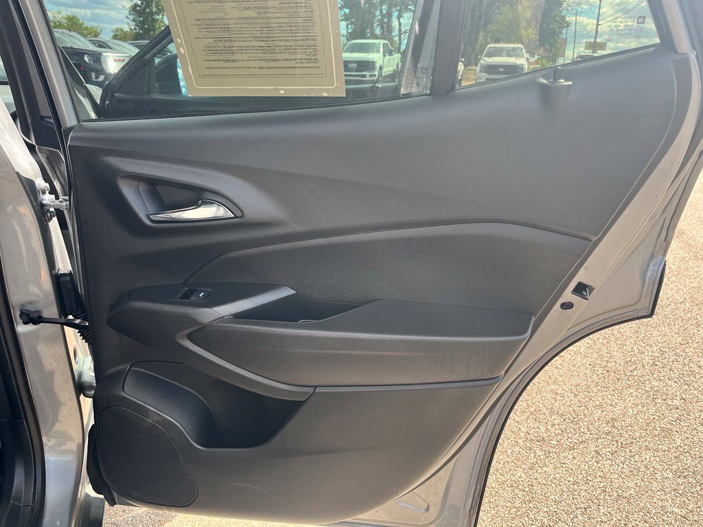 Used 2026 Chevrolet Trax RS FWD image 11