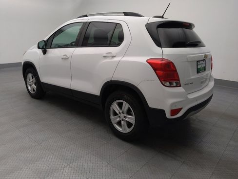 Used 2022 Chevrolet Trax LT w/ Driver Confidence Package AWD/4WD image 3