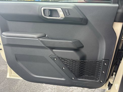 New 2025 Ford Bronco Badlands image 18