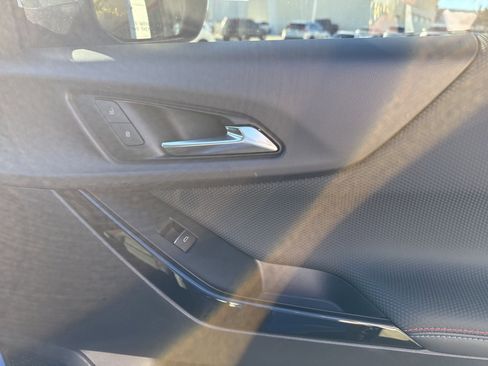 Used 2025 Chevrolet Equinox RS w/ Convenience Package III image 24