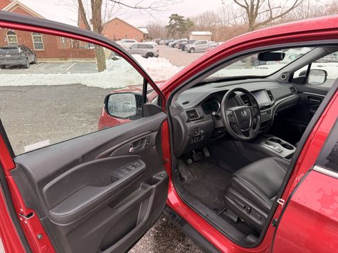 Certified 2023 Honda Ridgeline RTL image 11