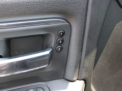 Used 2026 RAM 3500 Laramie AWD/4WD image 13