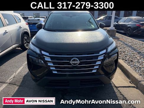 Used 2024 Nissan Rogue S FWD image 2