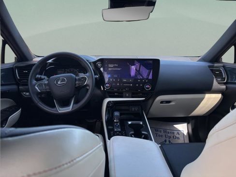 Used 2024 Lexus NX 350 AWD image 9