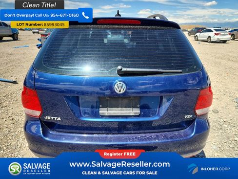 Used 2011 Volkswagen Jetta TDI w/ Premium Pkg FWD image 8