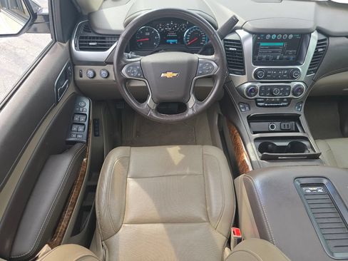Used 2017 Chevrolet Suburban Premier AWD/4WD image 22