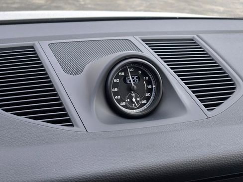 New 2026 Porsche Macan S image 22