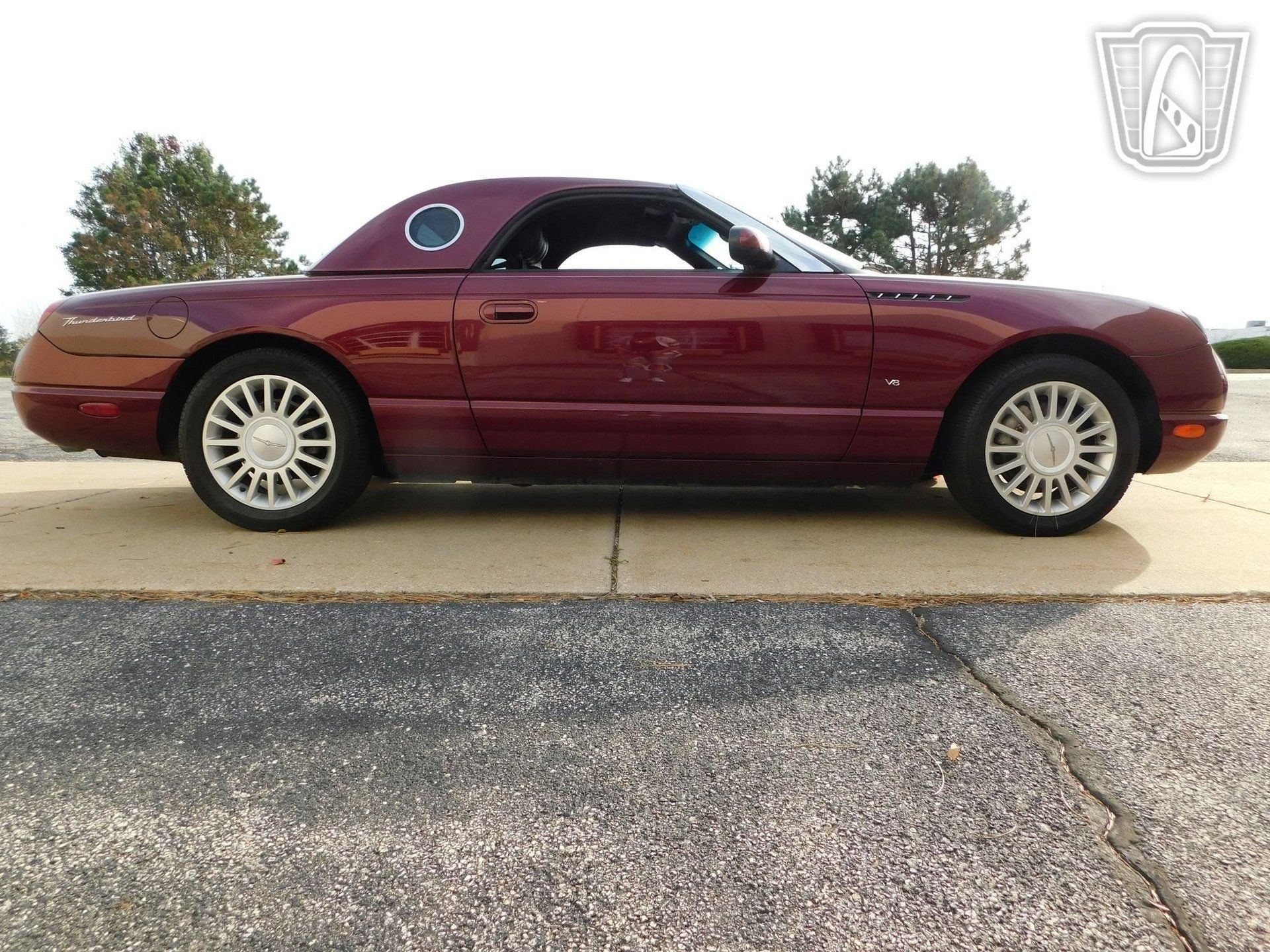 Used 2004 Ford Thunderbird RWD image 21