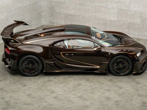 Used 2020 Bugatti Chiron AWD/4WD image 17