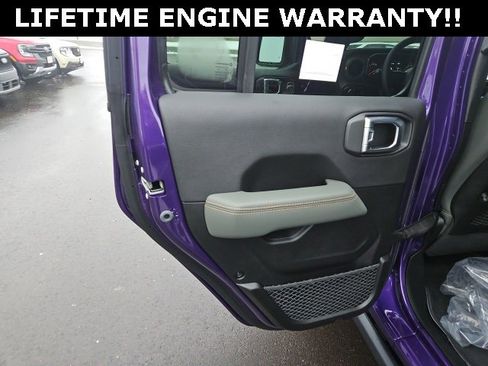 New 2026 Jeep Gladiator Mojave image 33