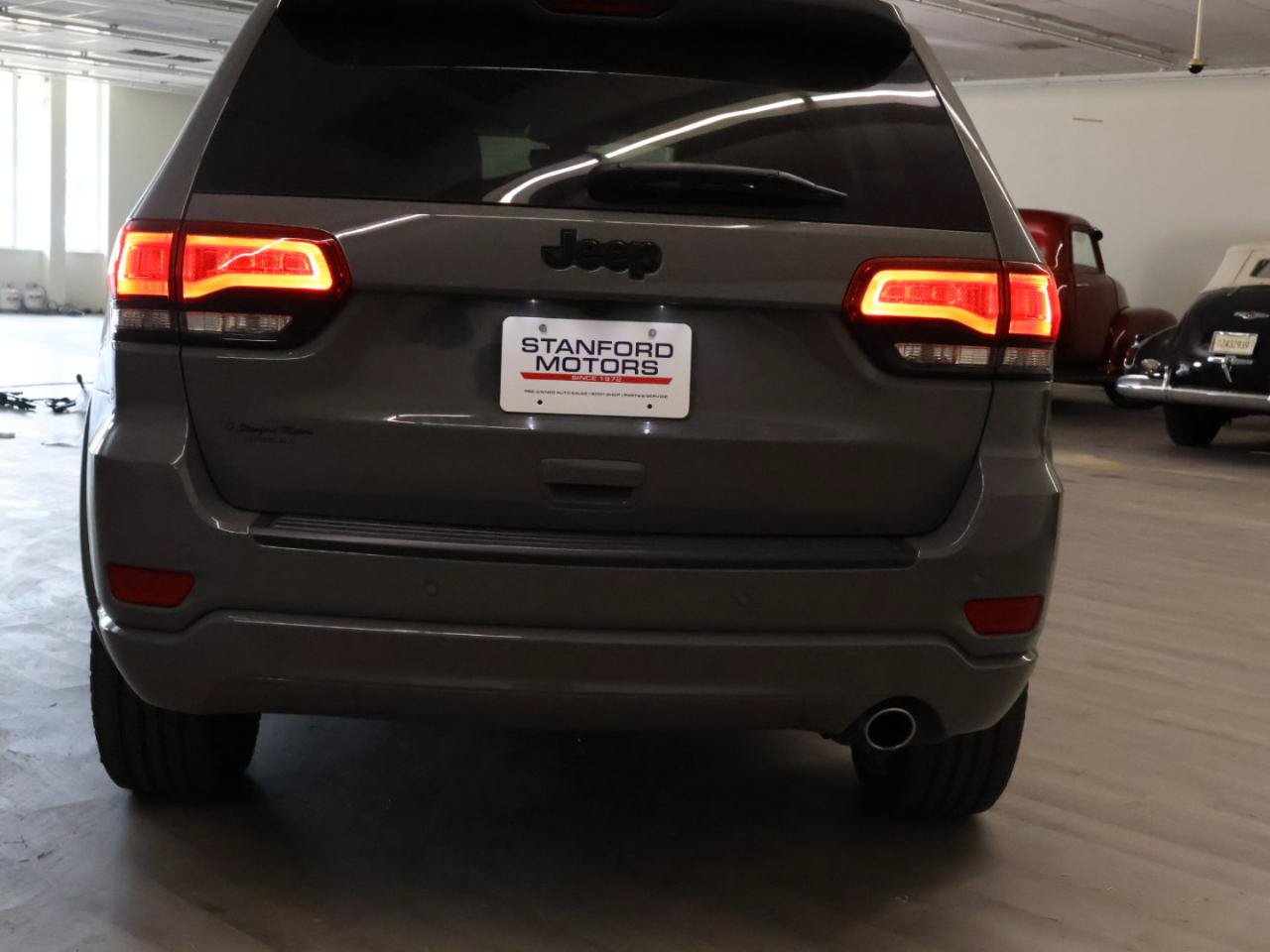 Used 2020 Jeep Grand Cherokee Altitude RWD image 8