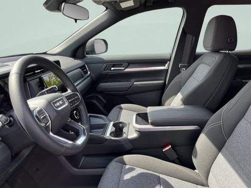 New 2026 GMC Terrain Elevation w/ Black Edition AWD/4WD image 25