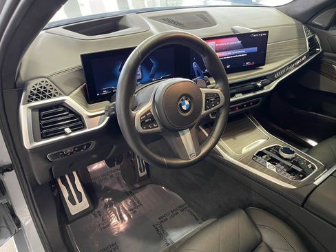 Used 2023 BMW X7 xDrive40i w/ M Sport Package AWD/4WD image 26