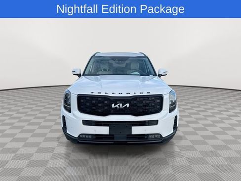 Certified 2022 Kia Telluride SX w/ Nightfall Edition Package image 3