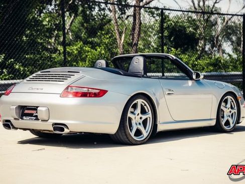 Used 2006 Porsche 911 Carrera RWD image 7