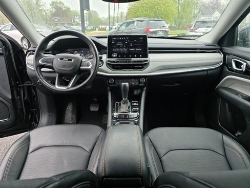 Used 2022 Jeep Compass Limited image 23