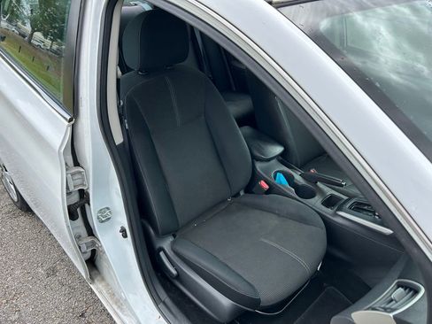 Used 2018 Nissan Sentra S image 15