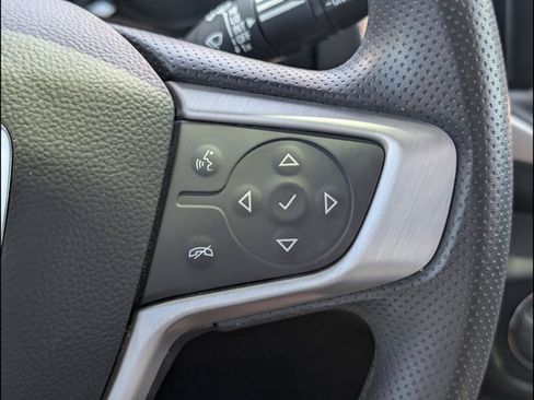 Used 2024 GMC Terrain SLE w/ Driver Convenience Package FWD image 16