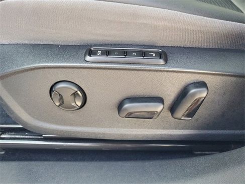 Certified 2023 Volkswagen ID.4 Pro S Plus image 19