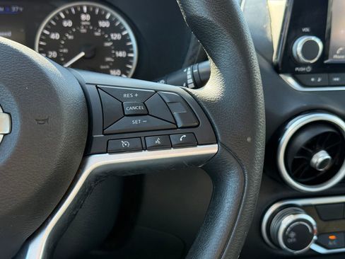 Certified 2022 Nissan Sentra S image 20