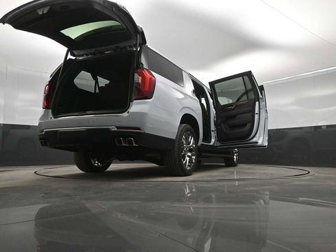 New 2026 GMC Yukon XL Denali w/ Denali Reserve Package AWD/4WD image 52
