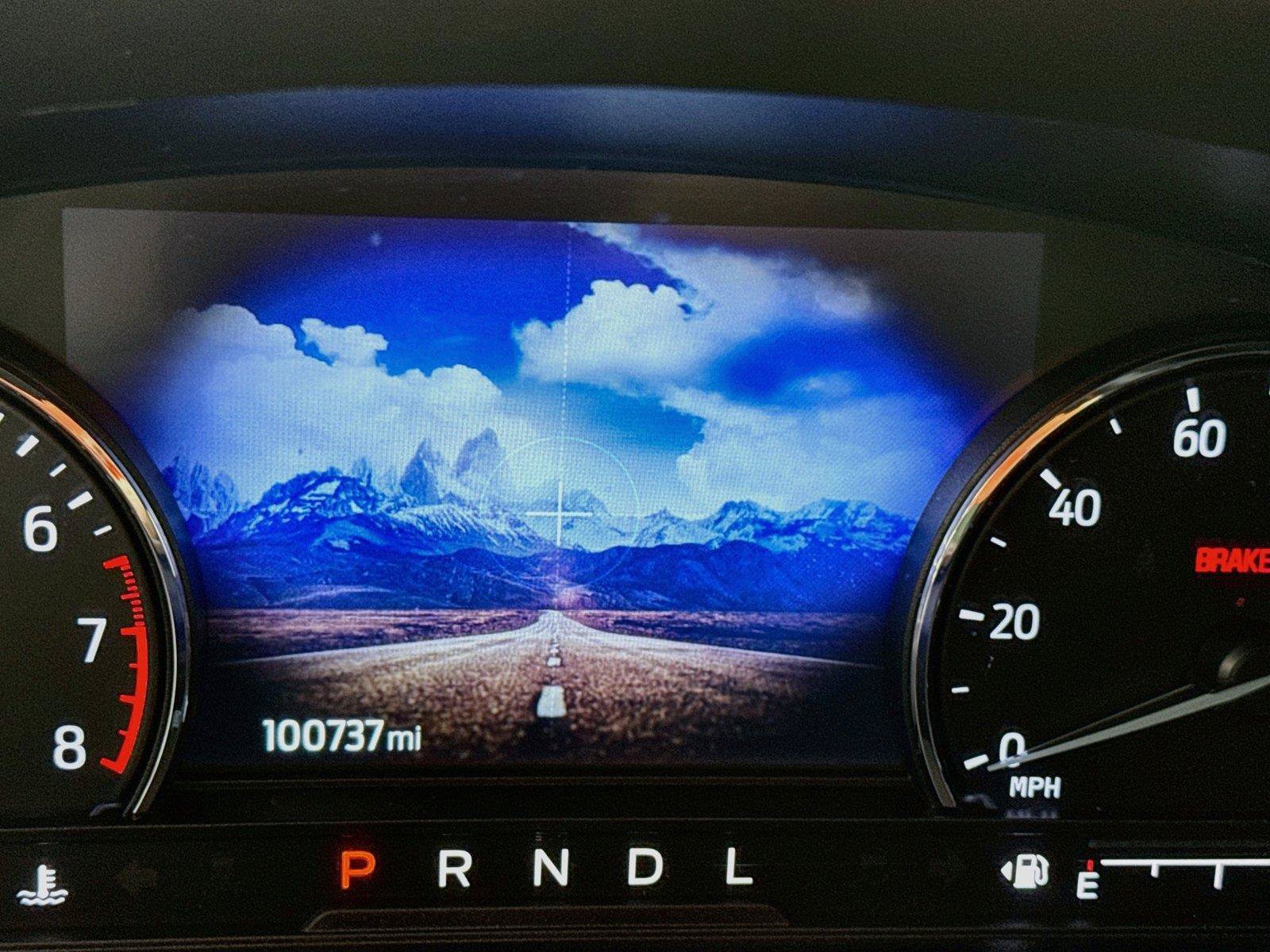 Used 2024 Ford Explorer XLT AWD/4WD image 6