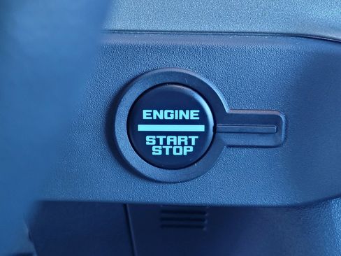 Used 2025 Ford Bronco Outer Banks image 25