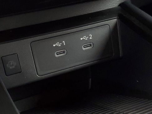 New 2025 Nissan Kicks SR image 24