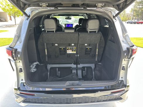 Certified 2025 Toyota Sienna XSE w/ XSE Plus Package image 33