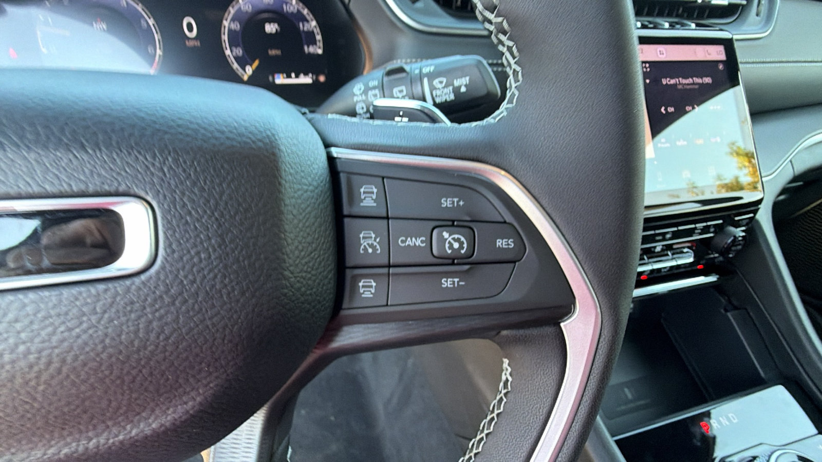 New 2027 Jeep Grand Cherokee Laredo X AWD/4WD image 24