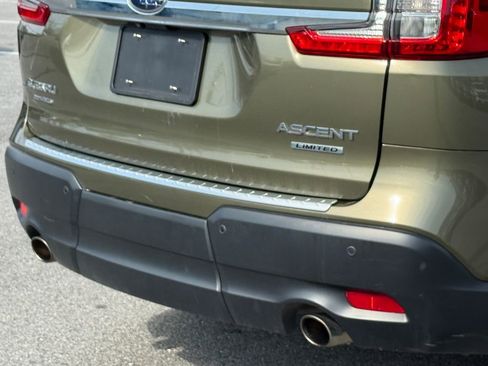 Used 2023 Subaru Ascent Limited w/ Technology Package image 6
