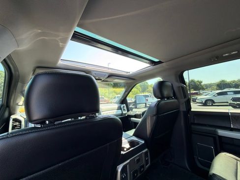 Used 2018 Ford F250 Lariat w/ Lariat Ultimate Package AWD/4WD image 15