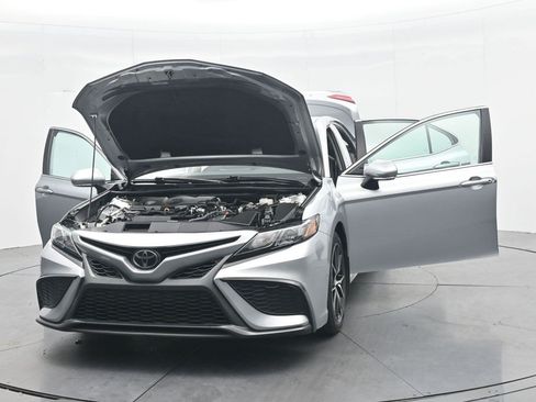 Used 2022 Toyota Camry SE FWD image 42